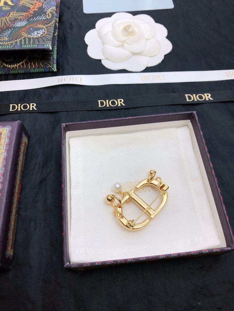 Christian Dior Brooches